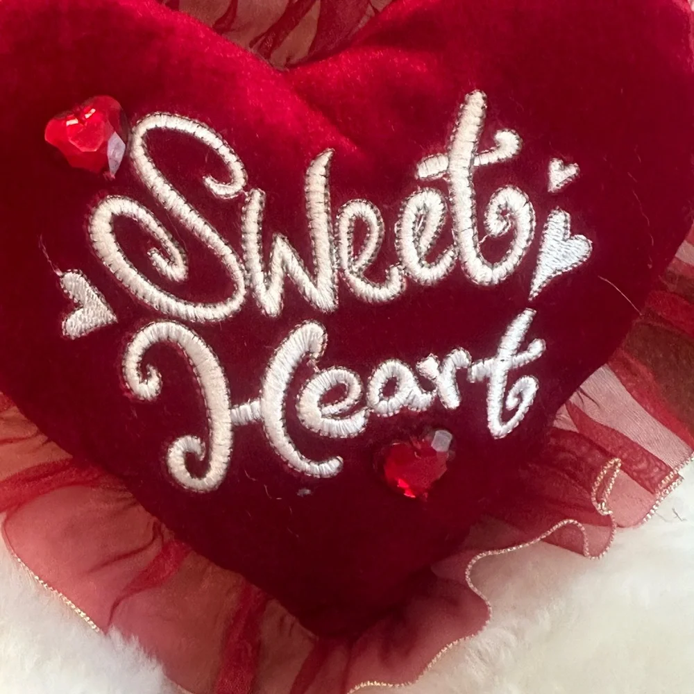 DanDee White Teddy Bear Sweetheart Plush 2008 Valentine’s Day 21” - Picture 10 of 12